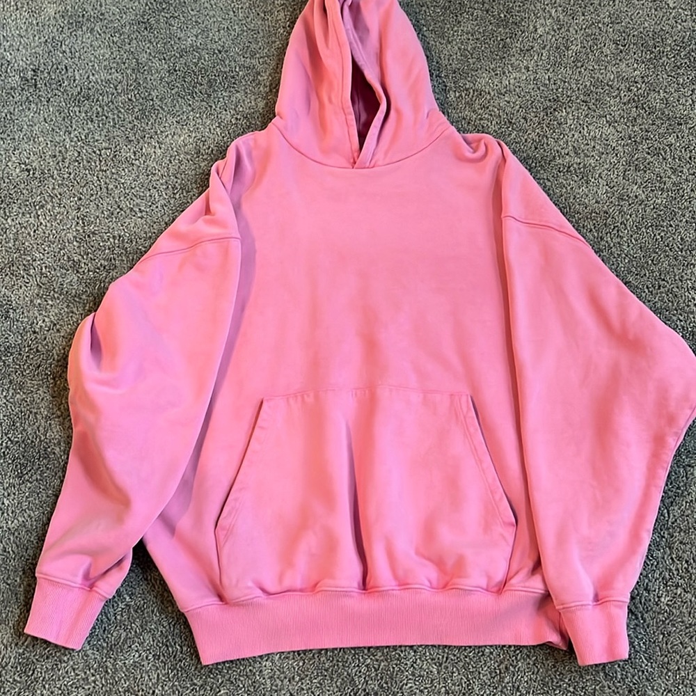 Skims Pink Boyfriend collection hoodie size small in color Bubble Gum